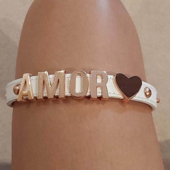 BCBG bracelet - Picture 2 of 4